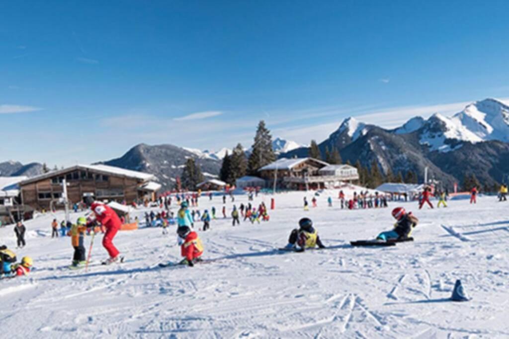 Le Relai S31 - Grand Et Lumineux Studio Avec Coin Montagne 4-6 Pers, Tout Equipe, Avec Wifi, A 30M Des Pistes Avec Un Grand Balcon, Draps Non Compris Saint-Jean-dʼAulps Exterior foto